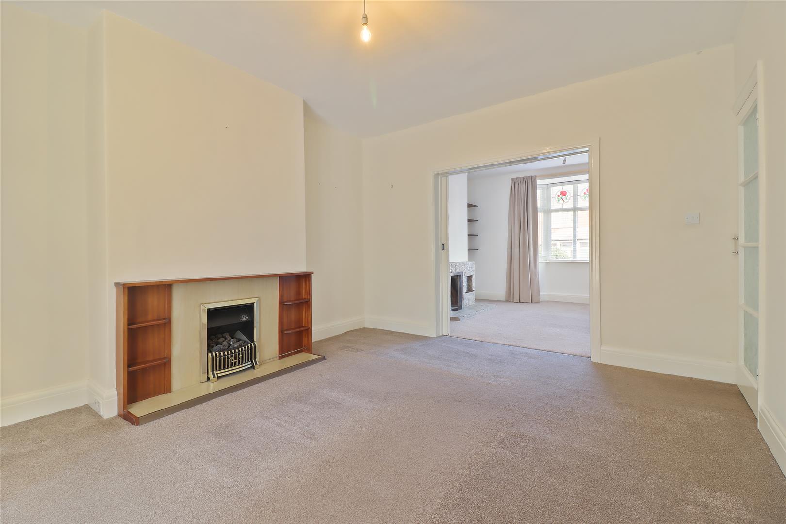 3 bed property in Summerfield Road, Chesterfield